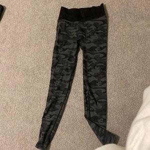 Black and grey PINK leggings